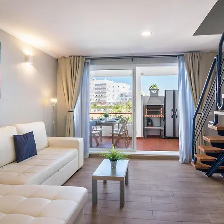 T2 Duplex Com Piscina *