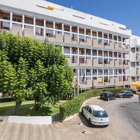 Apartment T2 Duplex Com Piscina
